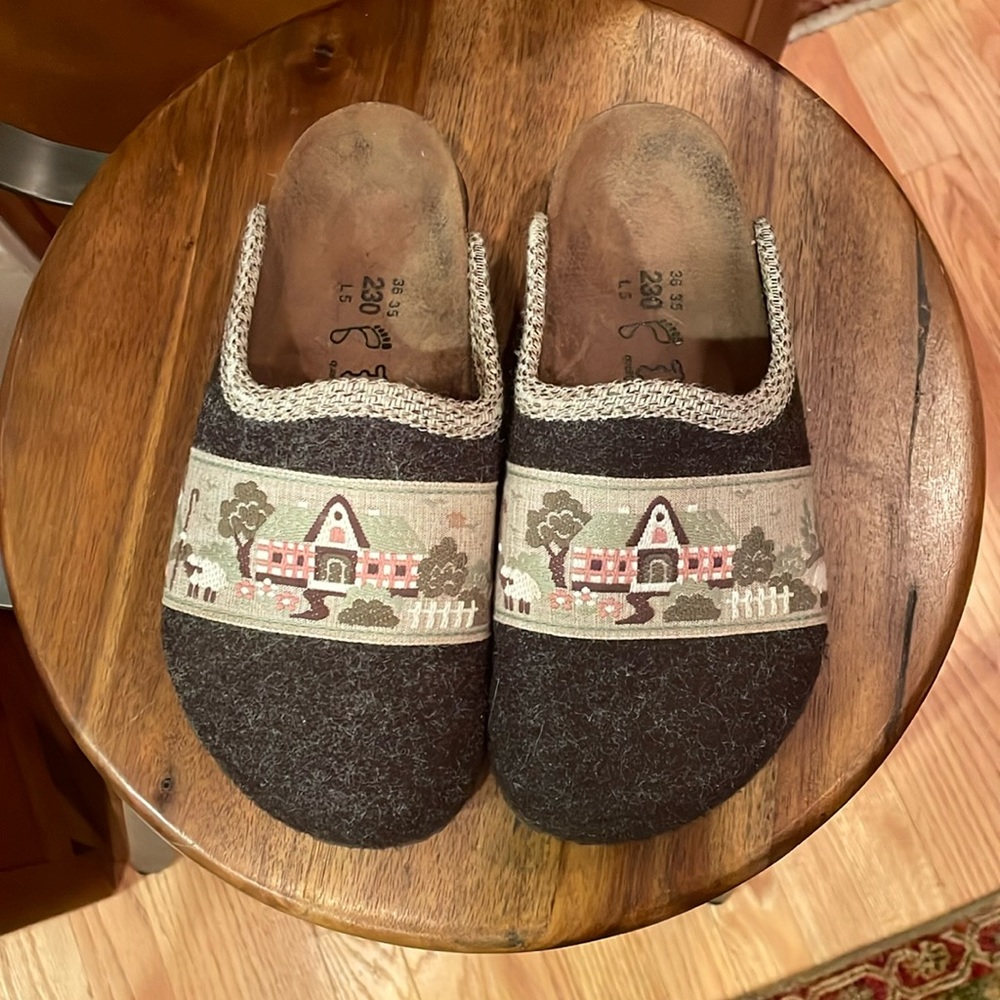 Rare Birkenstock (birki’s) slippers